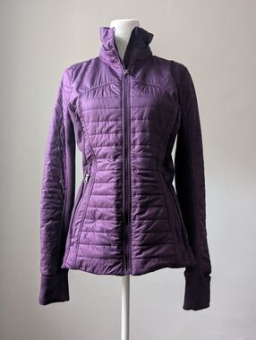 Lululemon Athletica First Mile Light Puffer Jacket In Eggplant Purple Size 6